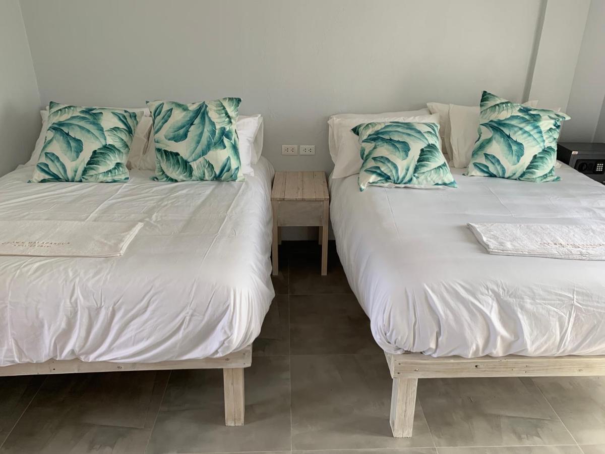 Crown Malapascua Hotel Eksteriør billede