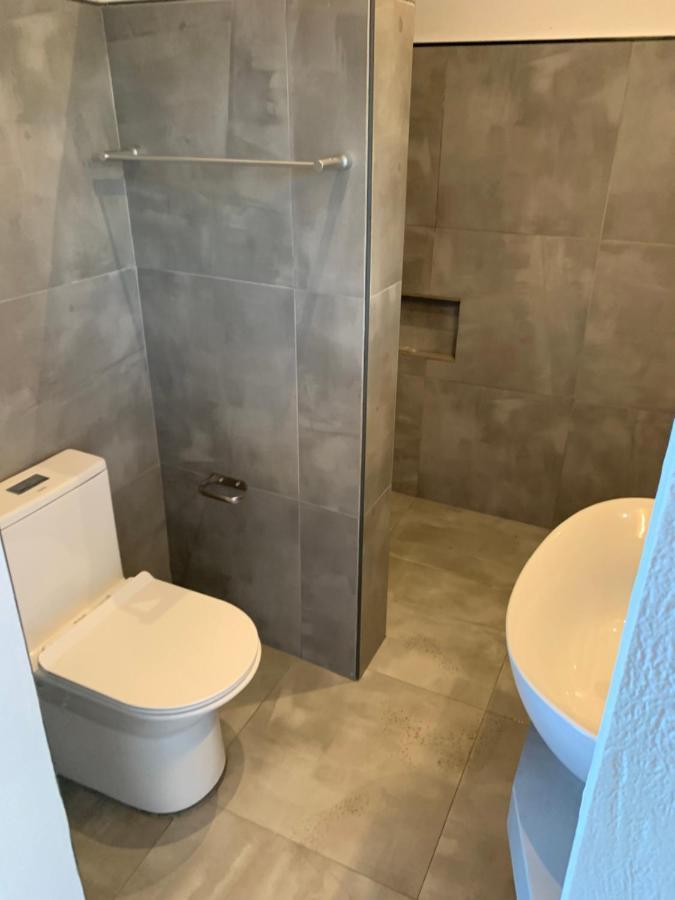 Crown Malapascua Hotel Eksteriør billede